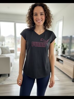 Puma dark gray V-Neck Tee with Pink Logo
